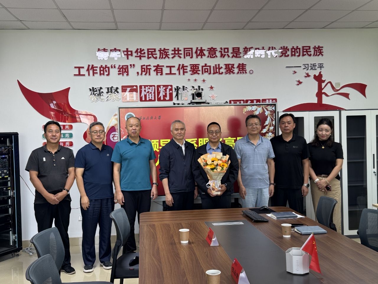 校领导教师节慰问中国语言文学学部高层次人才共商学科发展大计