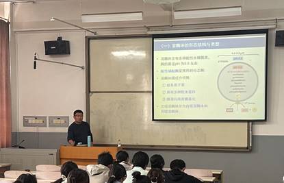 说明: H:\五一\照片\刘振斌1.jpg
