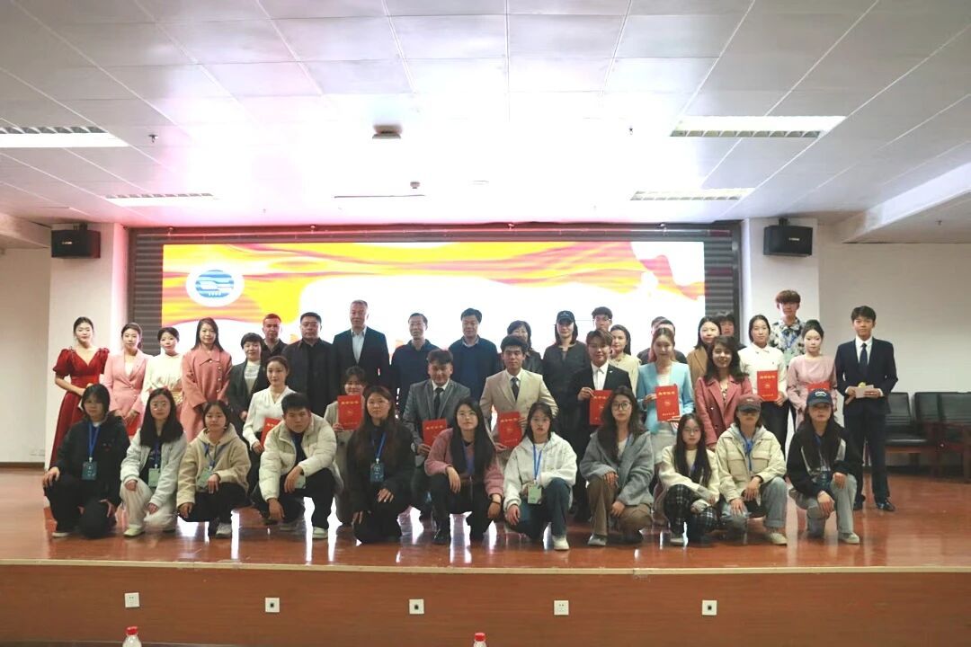 薪火传情颂华诞·青春逐梦践初心——西北民族大学“青春告白母校”演讲比赛圆满落幕