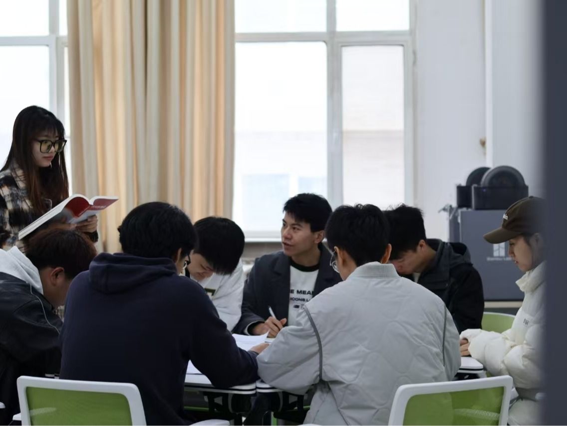 教育科学与技术学院科创嘉年华活动筹备工作就绪