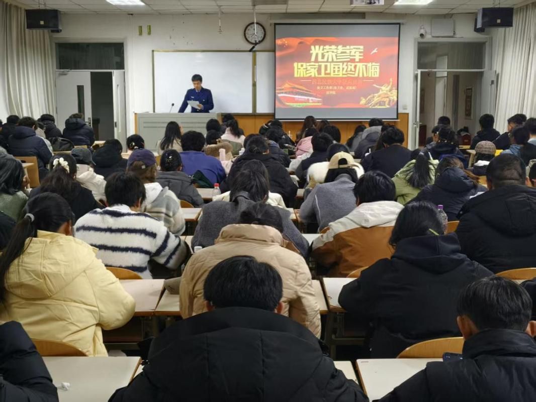 光荣参军，保家卫国终...