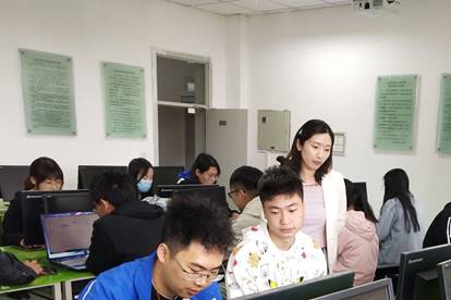 说明: H:\五一\照片\生科李铀.jpg