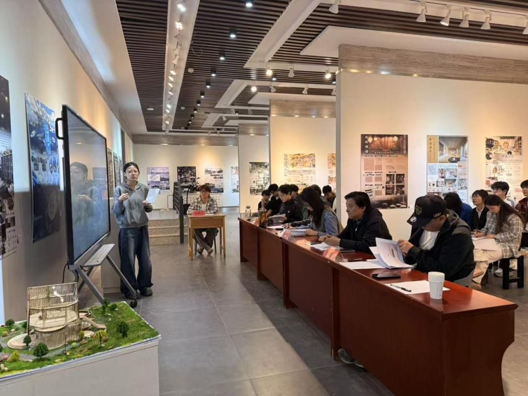 匠心筑梦，艺展芳华 | 美术学院2026届本科毕业答辩圆满落幕
