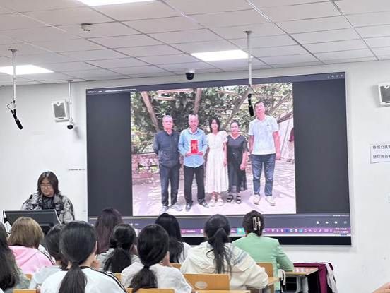 说明: G:\景婕\工作\学院\2024\新闻\9.28\f08495e3999cbffe8caf6aa3ad5c92ea.jpg