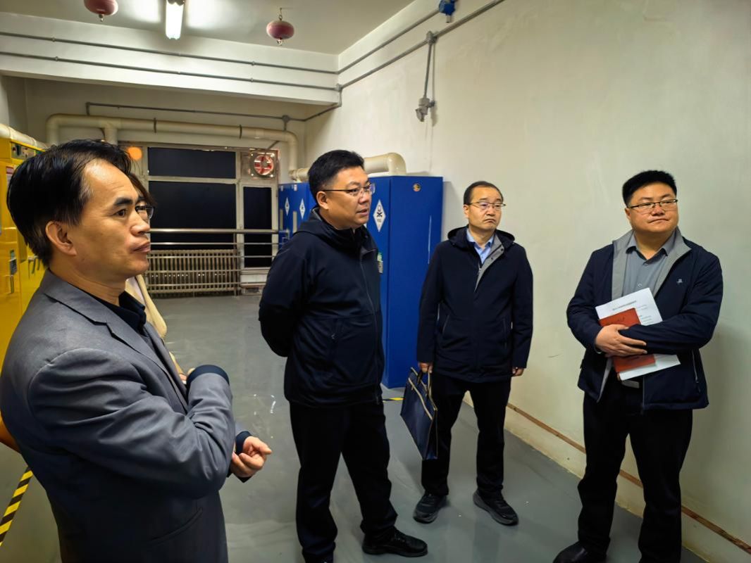 学校开展实验室安全专项检查 筑牢校园安全防线