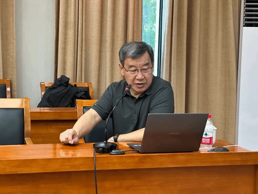 中华民族共同体研究大讲堂（第十五讲）暨谷苞边疆研究讲堂（第一讲）顺利开讲